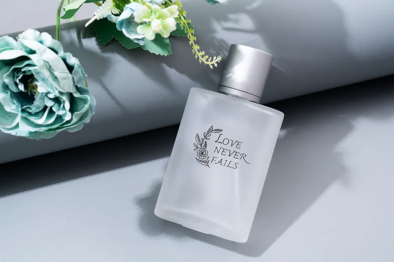 Gestalten Sie individuelle Parfumflaschen als Geschenk