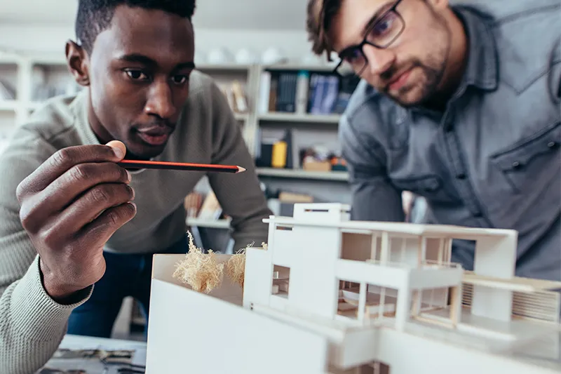 Ob im Studium oder im Beruf, im Bereich der Architektur kann ein Laser viel Zeit sparen