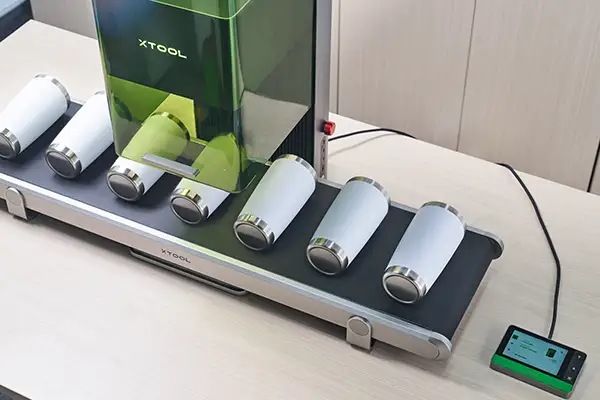 Mit dem xTool F1 Ultra können Sie auch mehrere Projekte schnell umsetzen.